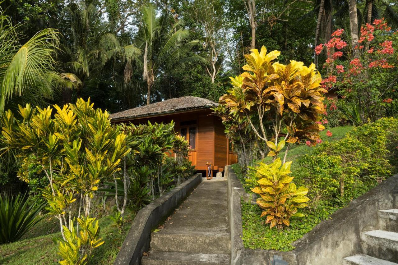 K2 Lembeh Dive Resort 비퉁 외부 사진